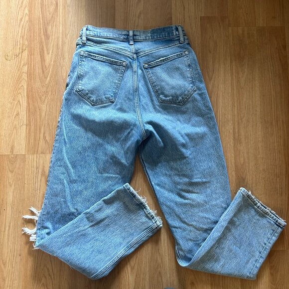 Abercrombie and Fitch Curve Love 90s Straight Ultra High Rise Jeans - Picture 4 of 4